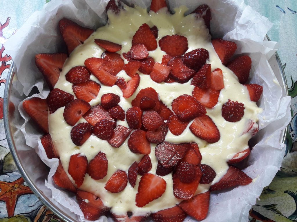 Tarta nube de fresas y yogur