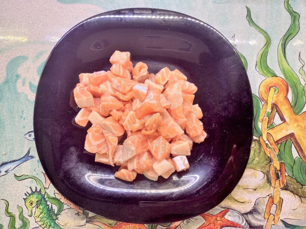 Penne rigate con salmón y calabacines