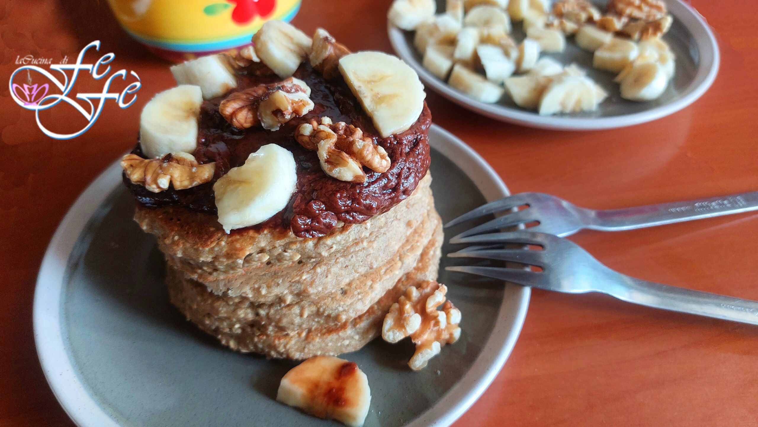 TORTITAS DE PLÁTANO Y COPOS DE AVENA (Receta sin huevos, grasas y azúcar)