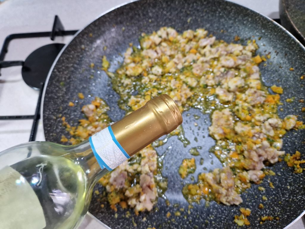 Albóndigas de pez espada al ragú