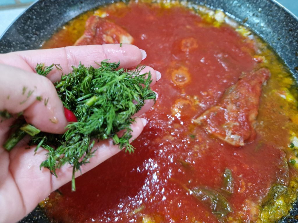 Albóndigas de pez espada al ragú