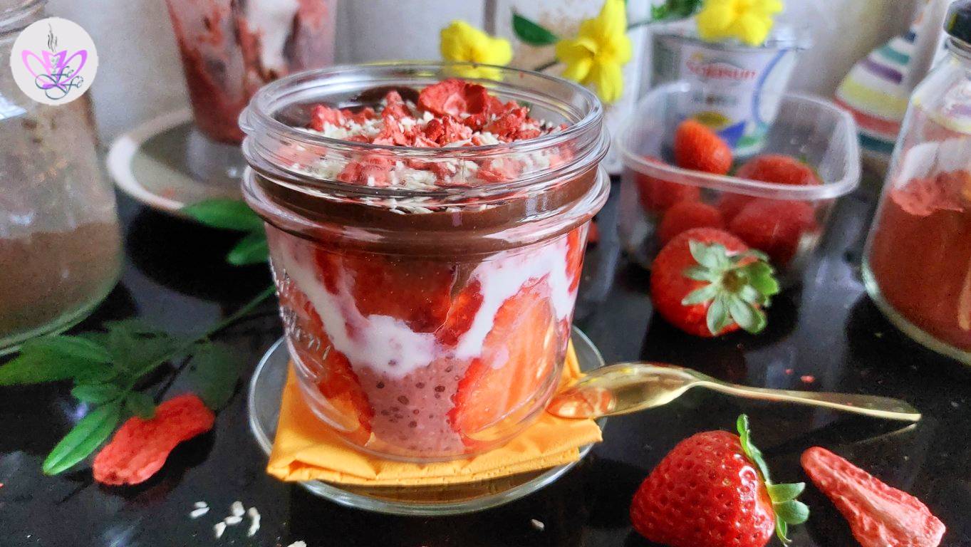 AVENA NOCTURNA VEGETAL CON FRESAS Y COCO