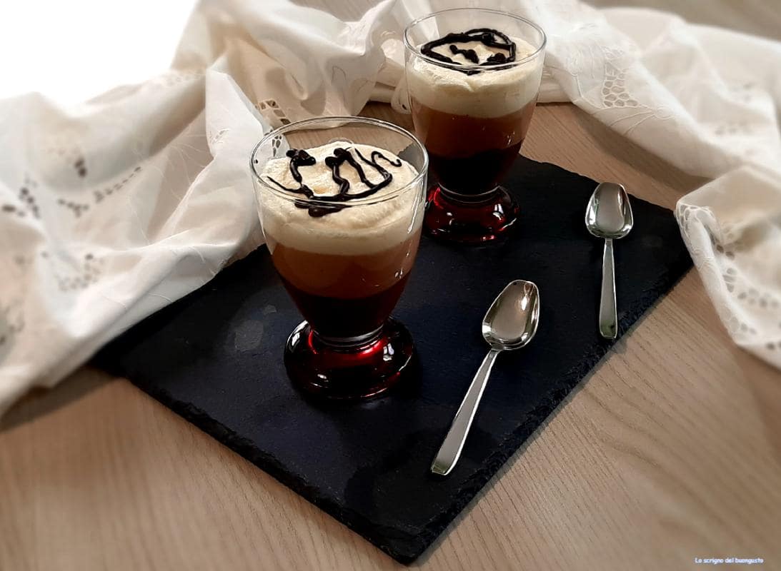 Mousse sin huevo a los tres chocolates