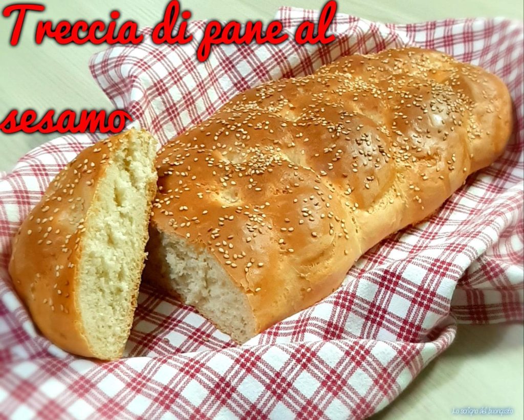 Trenza de pan con sésamo