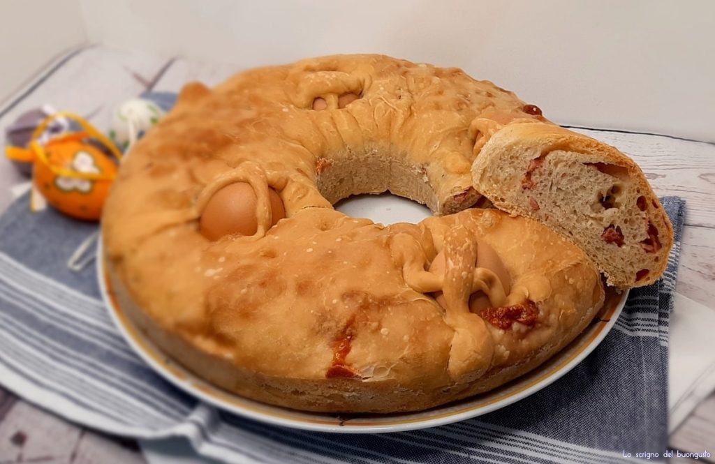 Casatiello napolitano