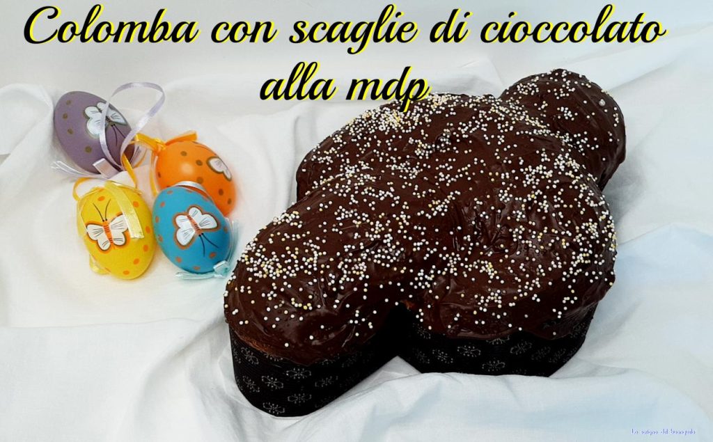 Colomba con trozos de chocolate en la mdp