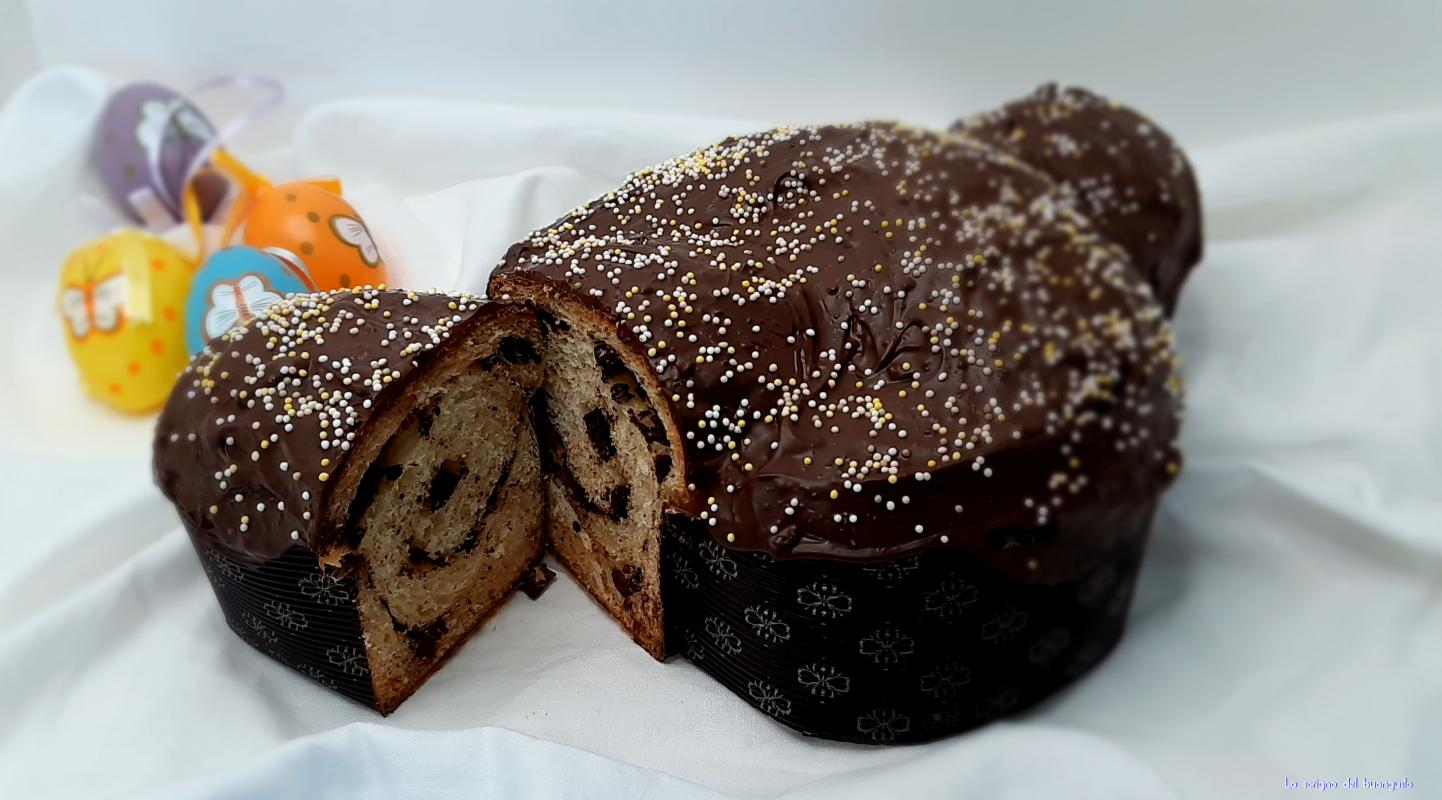 Colomba con trozos de chocolate en la mdp