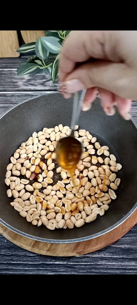 Cacahuetes con miel y chile