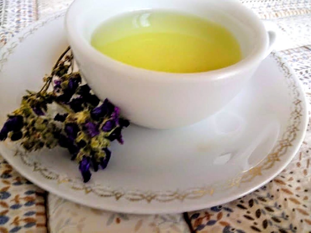 Tisana de malva sedante