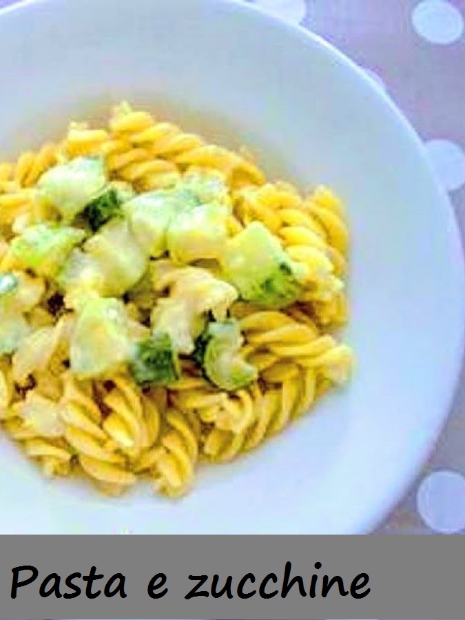 Pasta y calabacines cremosos