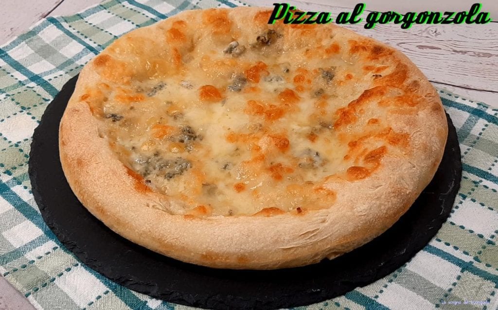 Pizza al gorgonzola