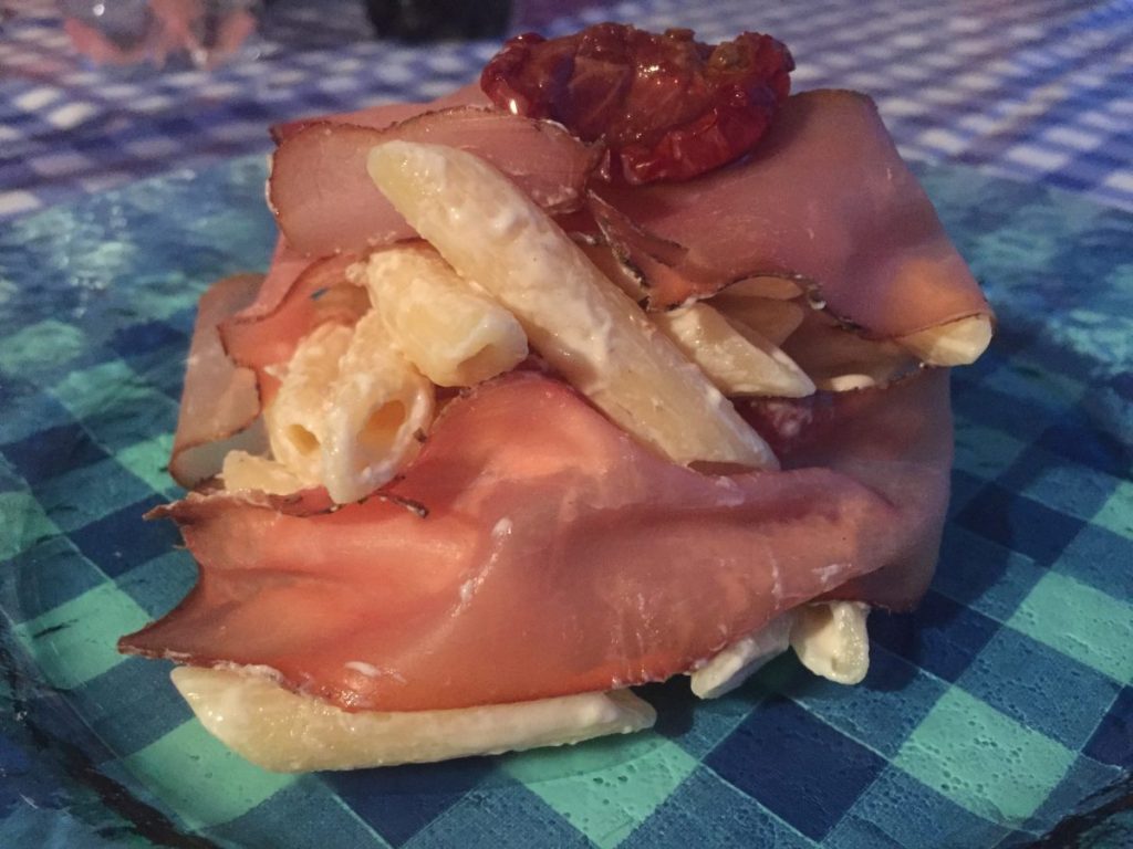 philadelphia speck y tomates secos