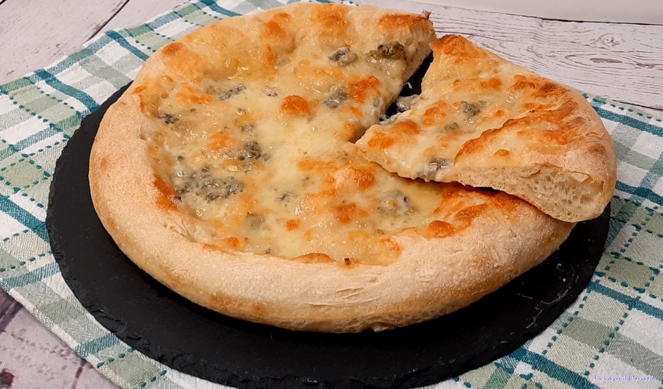 Pizza al gorgonzola