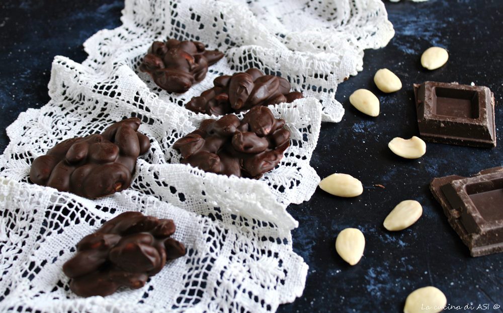 Almendras al chocolate