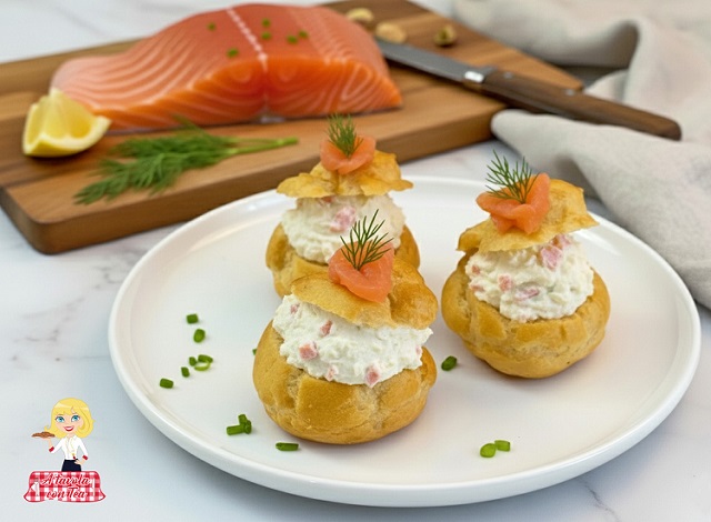 BUÑUELOS SALADOS CON SALMÓN AHUMADO