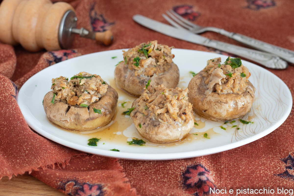 Champiñones rellenos de carne