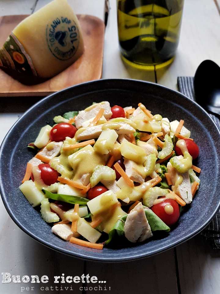 ensalada, pollo y vinagreta