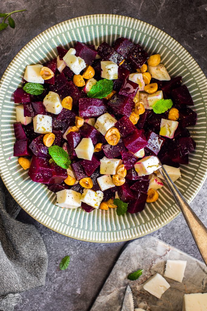 Ensalada de remolachas y Morlacco