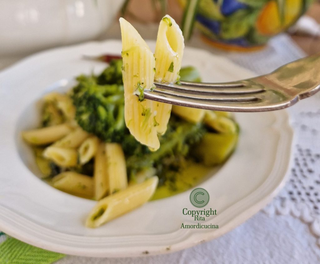 Penne rigate risottate con brócoli