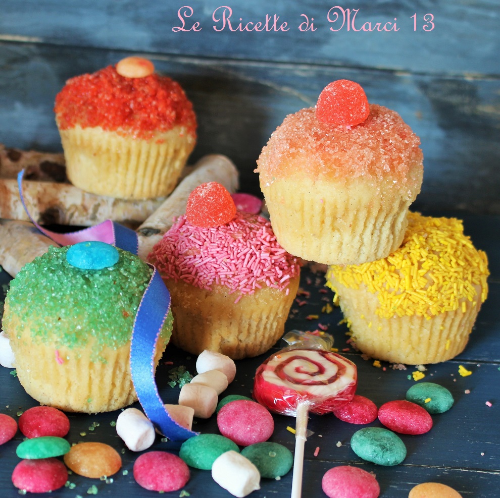 Magdalenas Funfetti con mantequilla y canela