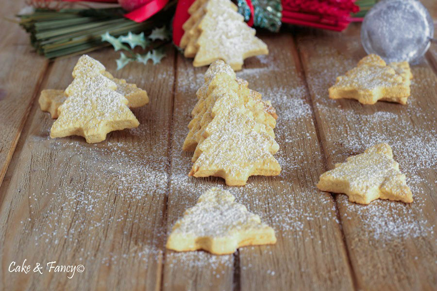 Biscotti di natale all'arancia