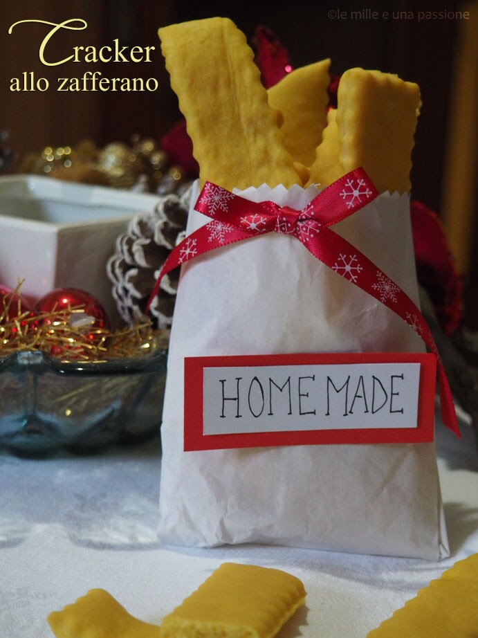 Galletas saladas al azafrán