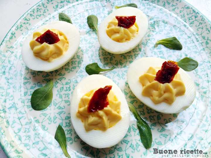 Huevos rellenos: aperitivo de Pascua