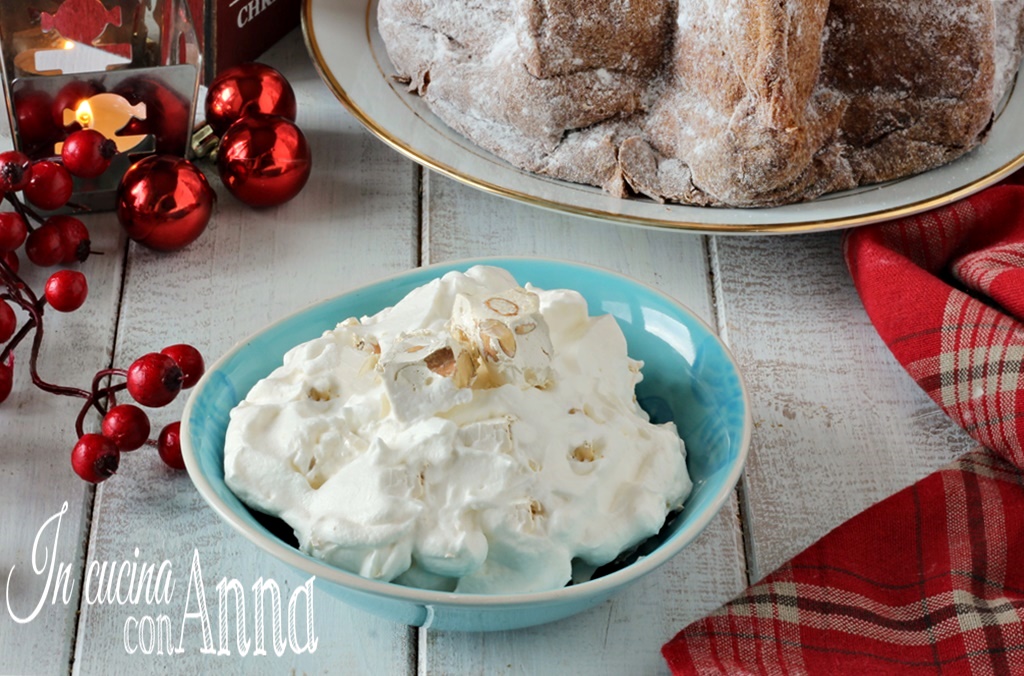 Crema de mascarpone con turrón
