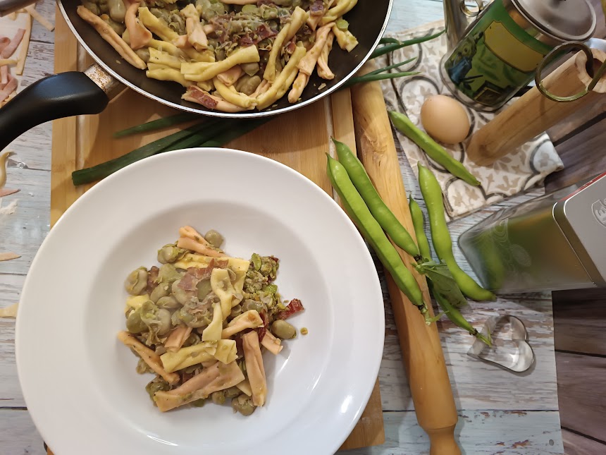 Rústicas con habas y coppa de Parma