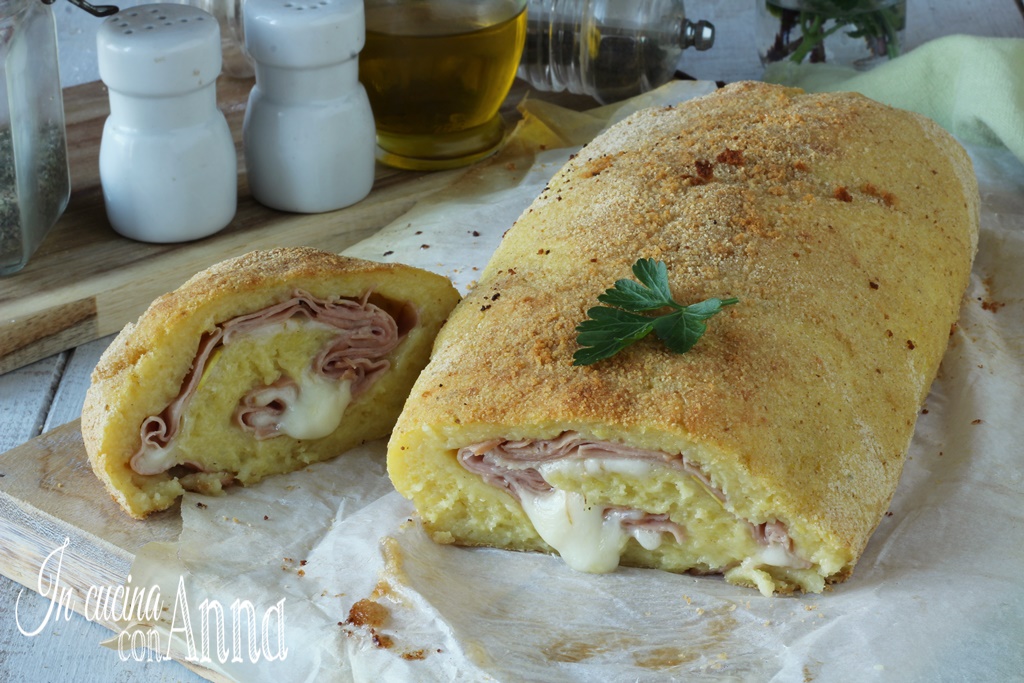 Rollo de patatas con mortadela y scamorza