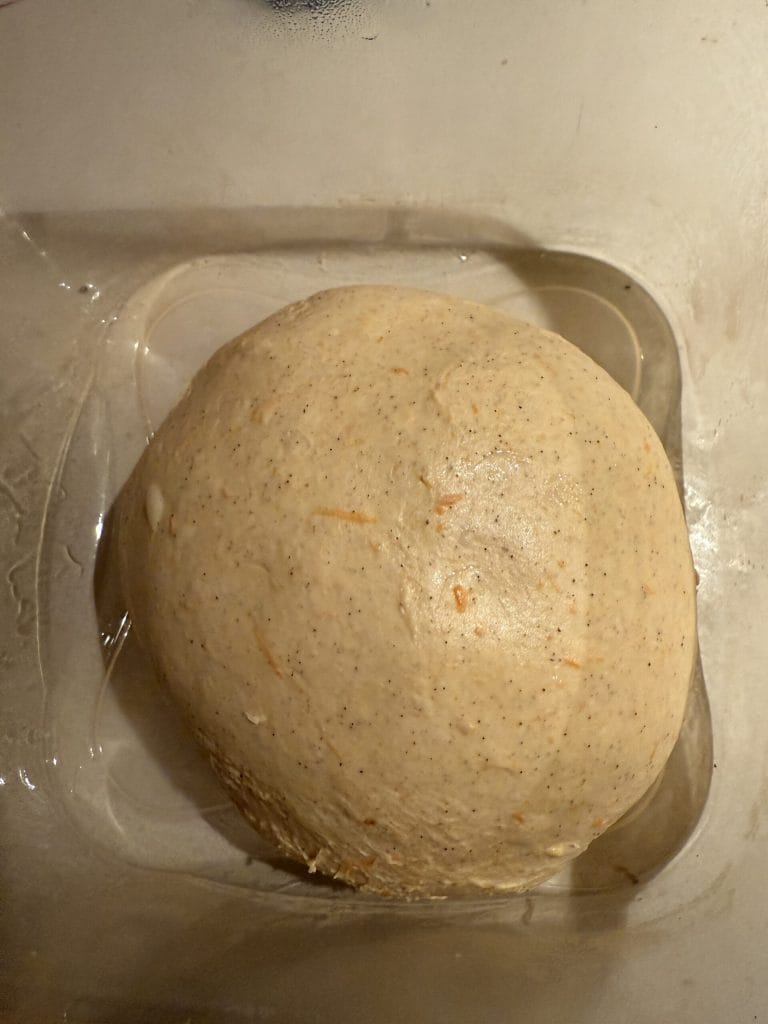 masa de la tarta de rosas vegana de calabaza y canela