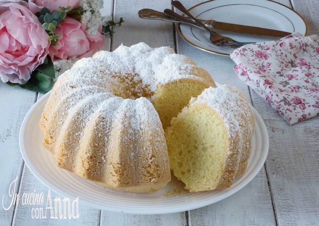 Pastel de ángel esponjoso