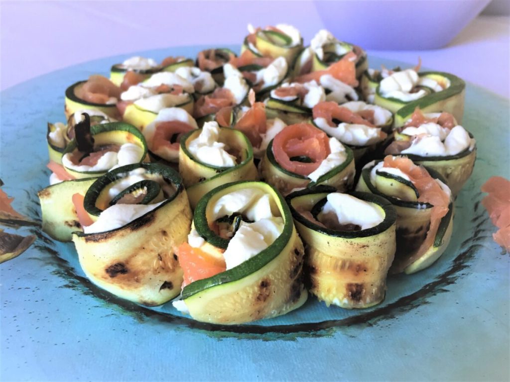 rollitos calabacín salmón aperitivo rápido
