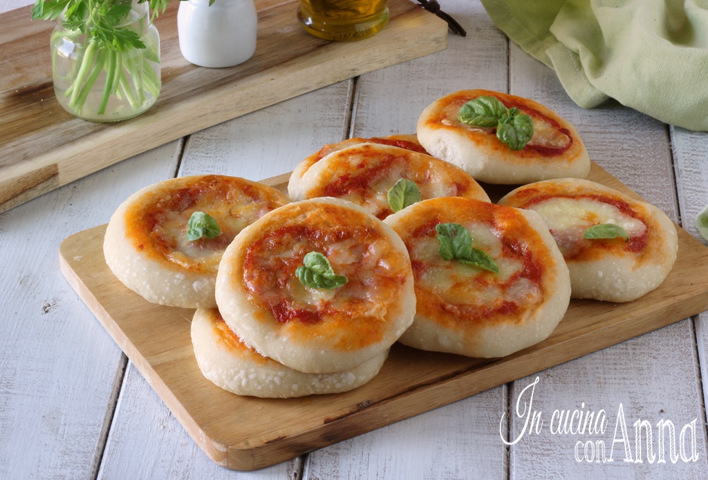 Pizzetas de rosticería siciliana