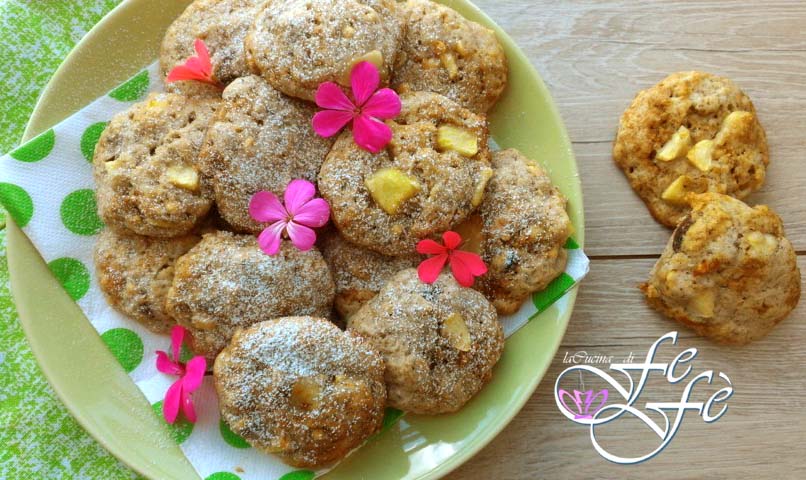 GEMAS SUAVES DE CLARAS DE HUEVO CON MANZANAS, PASAS Y CHOCOLATE BLANCO