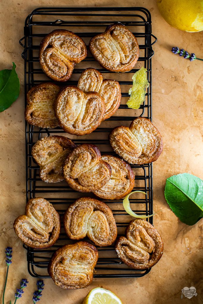 Palmeras de hojaldre al limón