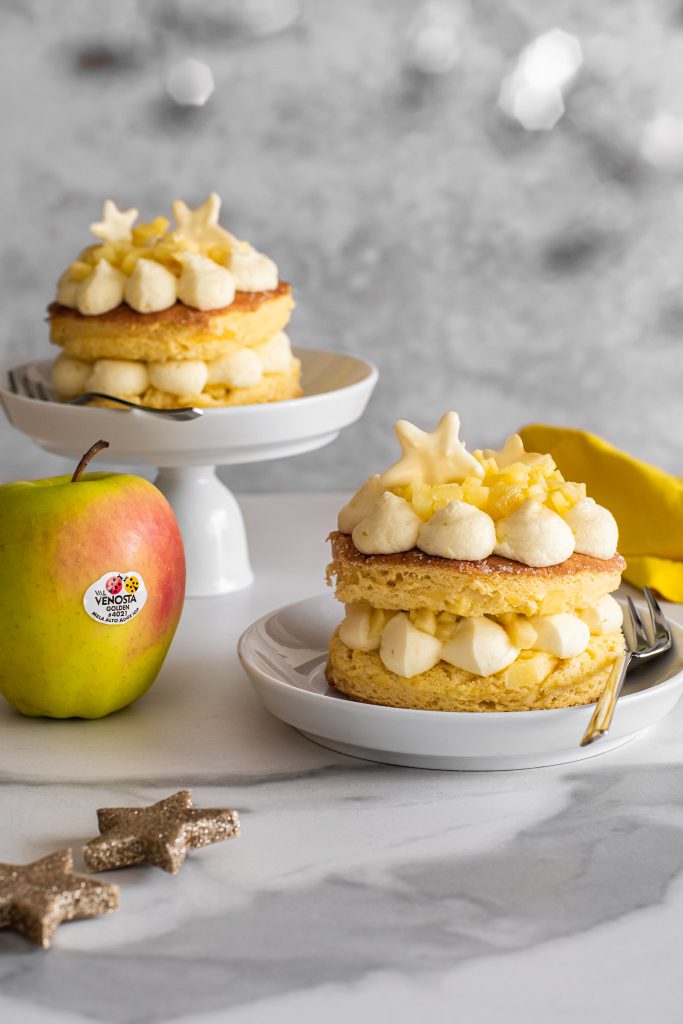 Pastelitos de manzana con crema de mascarpone