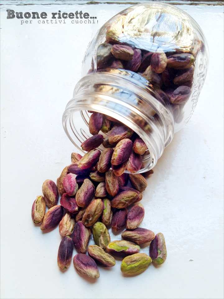 pistacho con cáscara