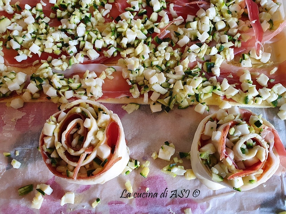 ROSAS saladas de hojaldre rellenas