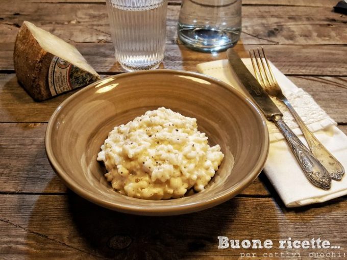 Risotto cacio e pepe cremoso