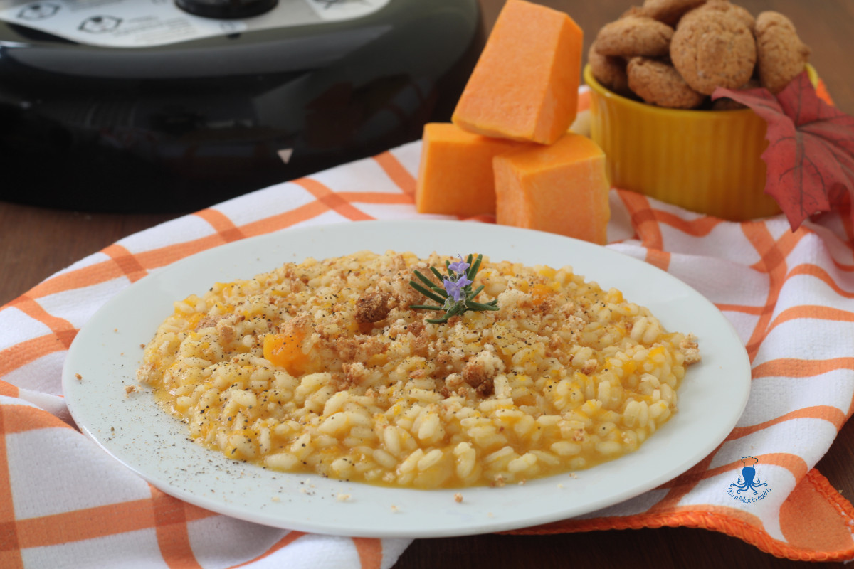 Risotto de calabaza con amaretti en multicooker o olla a presión