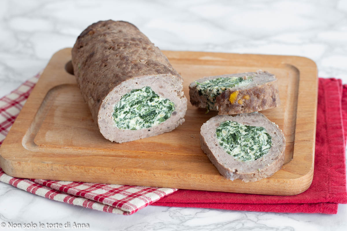 Rollo de carne relleno de espinacas y ricotta