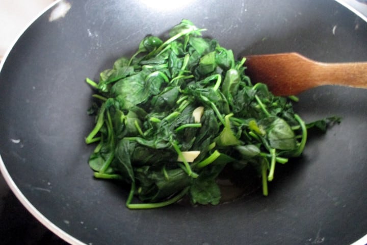 Rollo en hojaldre vegano preparación, Come sin Panza