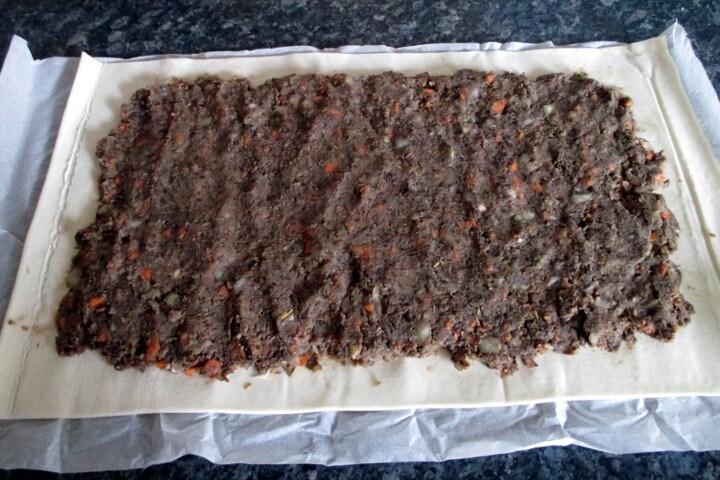 Rollo en hojaldre vegano preparación, Come sin Panza