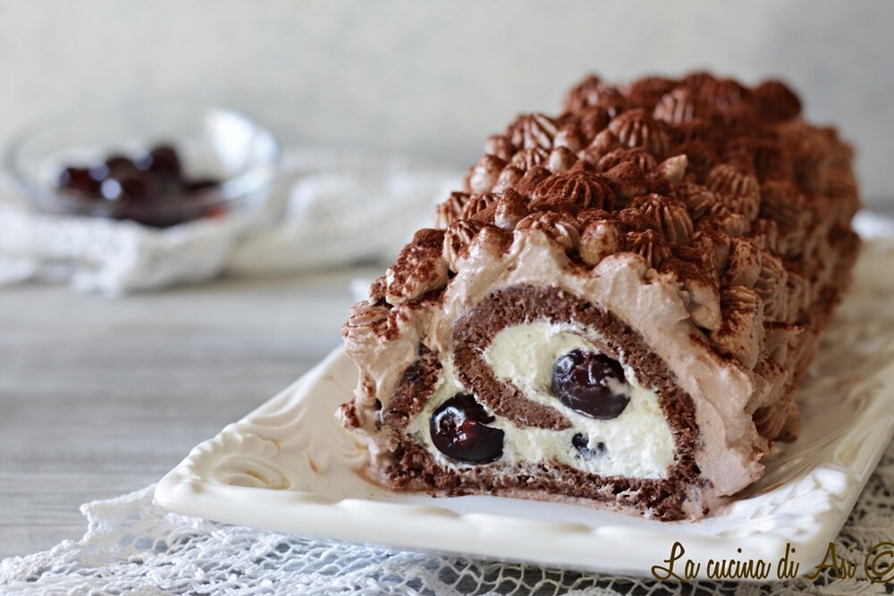 Rollo relleno Selva Negra