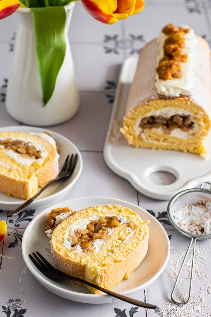 Rollo relleno de manzanas especiadas