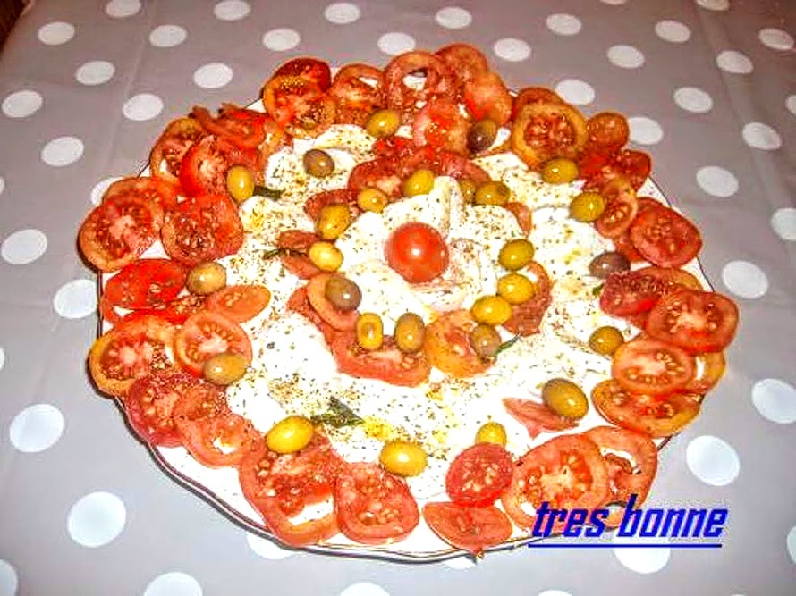 Ensalada caprese con tomates y mozzarella