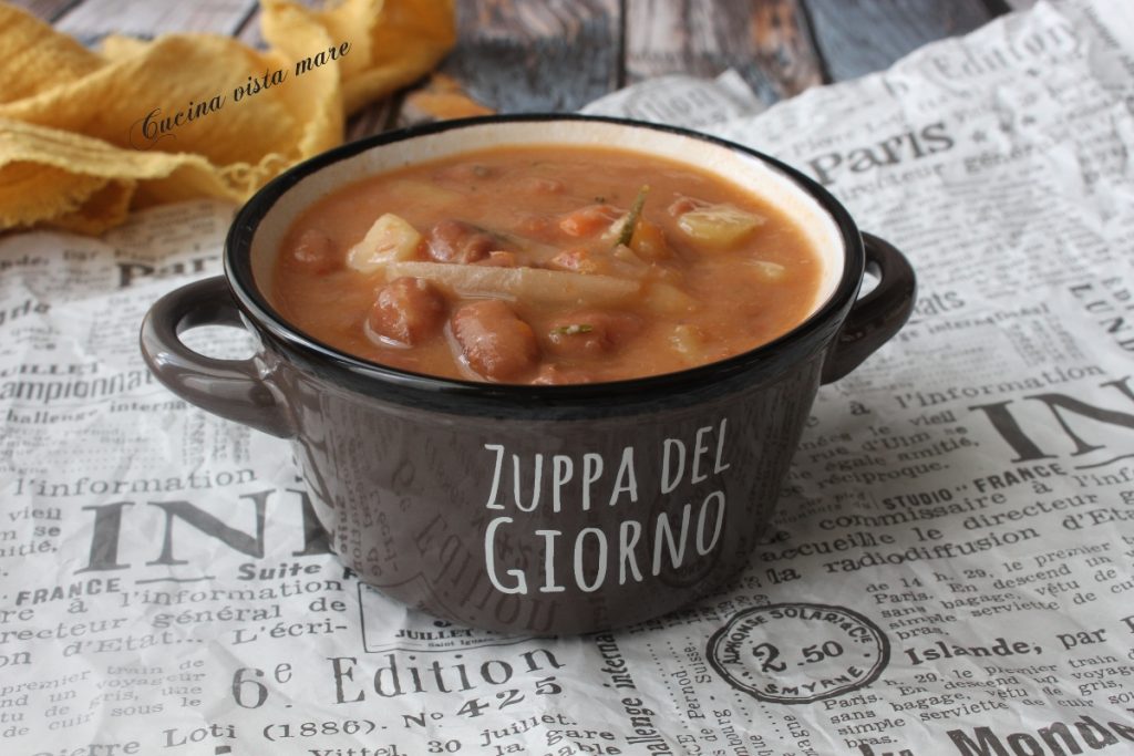 Sopa de judías y patatas Cocina vista al mar