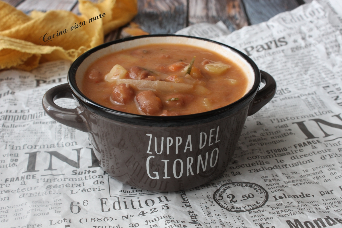 Sopa de judías y patatas