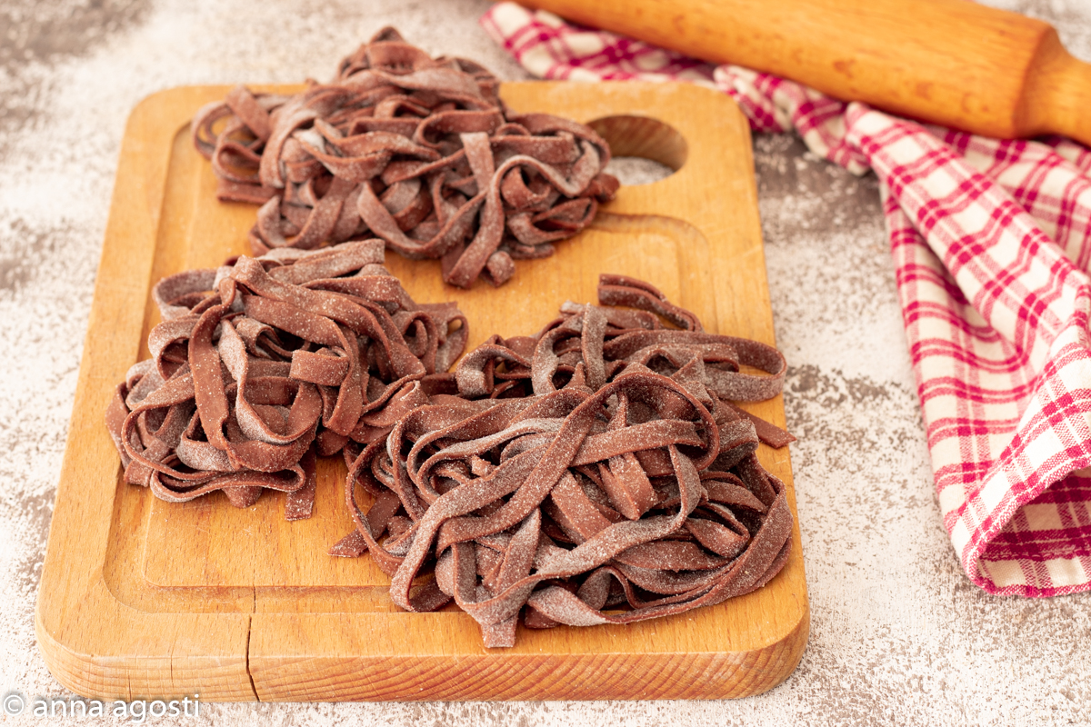 Tagliatelle al cacao hechas en casa